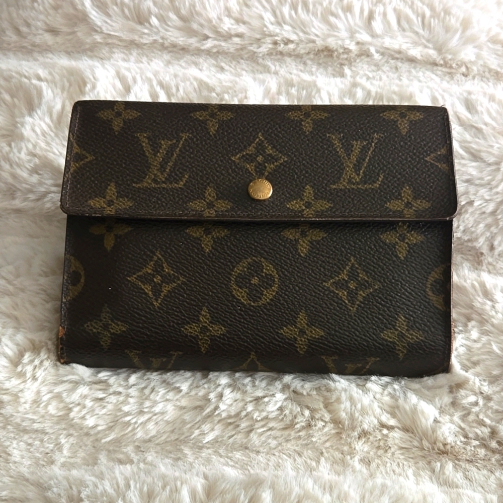 Vintage Louis Vuitton Monogram Wallet / Agenda / Passport Holder